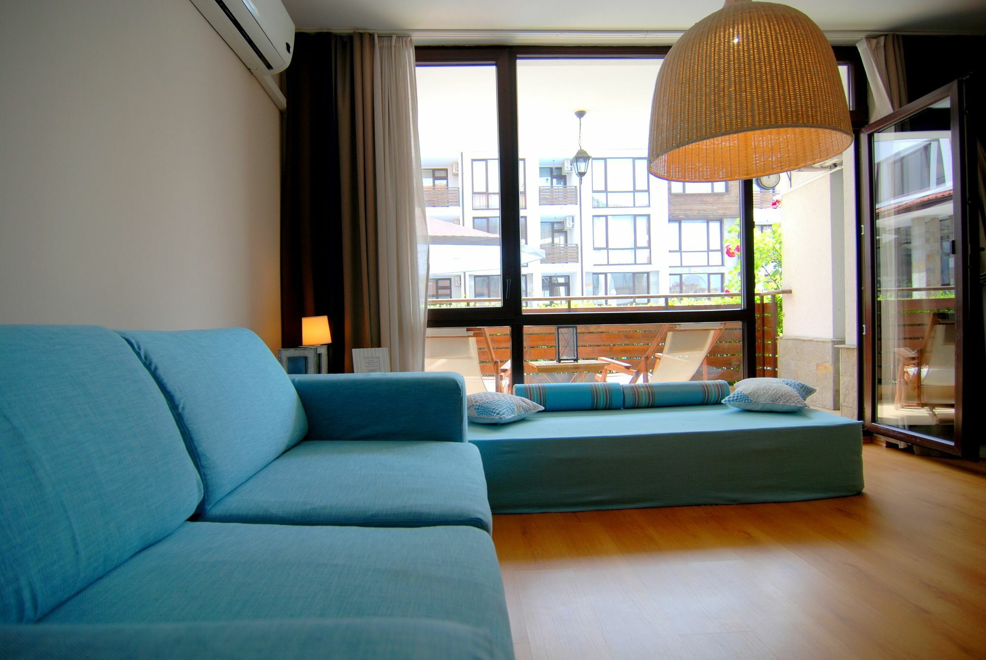 Baratero Mar Nero Apartments Равда Экстерьер фото